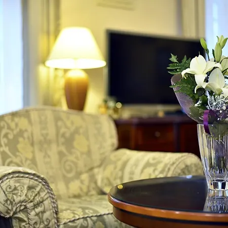 Luxury Center Apartment *